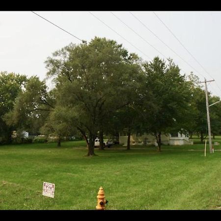 Country House On 1 Acre 4 Beds Great For Events Or A Quiet Weekend! Independence Εξωτερικό φωτογραφία